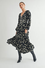 Load image into Gallery viewer, Women&#39;s wholesale apparel vendor for boutique shop | V-Neck Long Sleeves Maxi Dress

