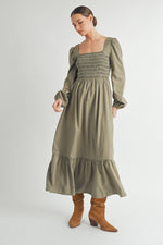 Load image into Gallery viewer, Smocked Maxi Dress I ABED7652
