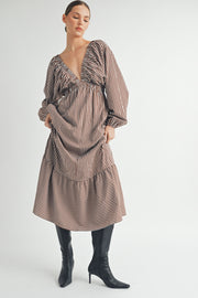 Trendy Fashion wholesale | Long Sleeves V-Neck Midi Dress