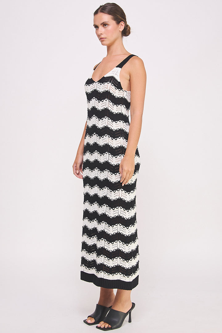 Chevron crochet maxi dress in black and white I ABJD7533 I SHIP TO 09/ AIBLEE APPAREL Chevron crochet maxi dress in black and white I ABJD7533 I SHIP TO 09/ AIBLEE APPAREL