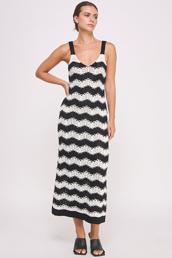 Chevron crochet maxi dress in black and white I ABJD7533 I SHIP TO 09/ AIBLEE APPAREL Chevron crochet maxi dress in black and white I ABJD7533 I SHIP TO 09/ AIBLEE APPAREL